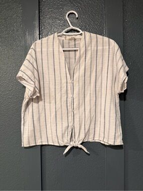 NWOT Pink Rose Blue and White Striped Linen Top Size Large